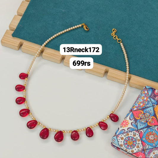 Droplet neckset