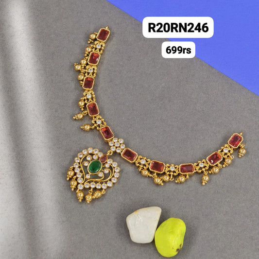 Pink stone neck set