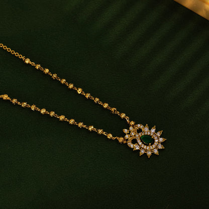 Green antique pendant chain
