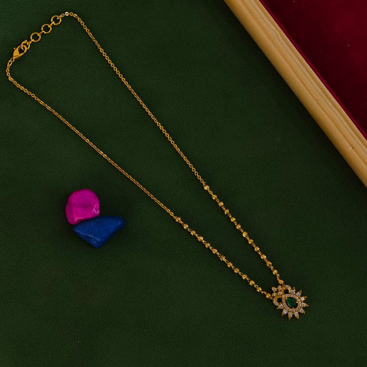Green antique pendant chain