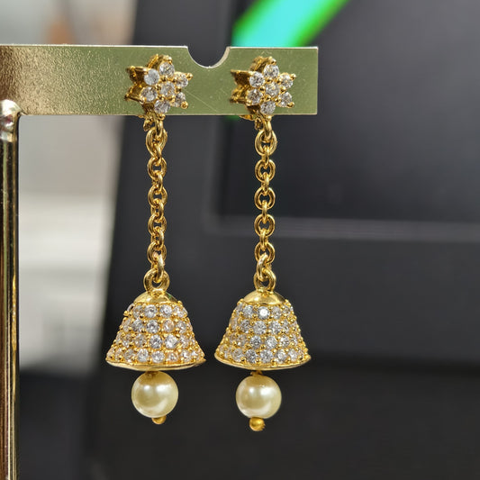 Flower string earrings.