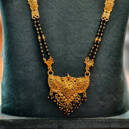 Long black beads(patti will be different, similar pattern)