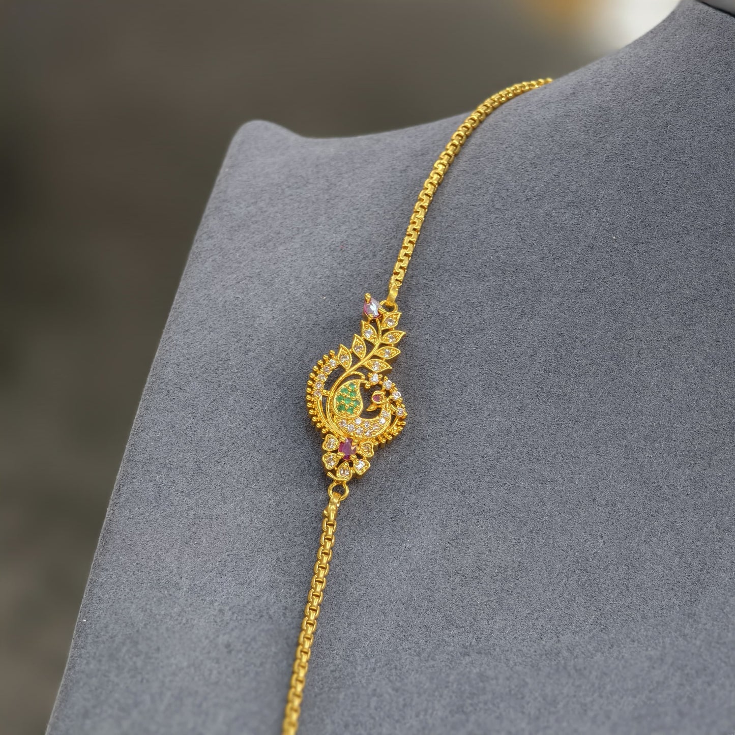 Side broach thali chain