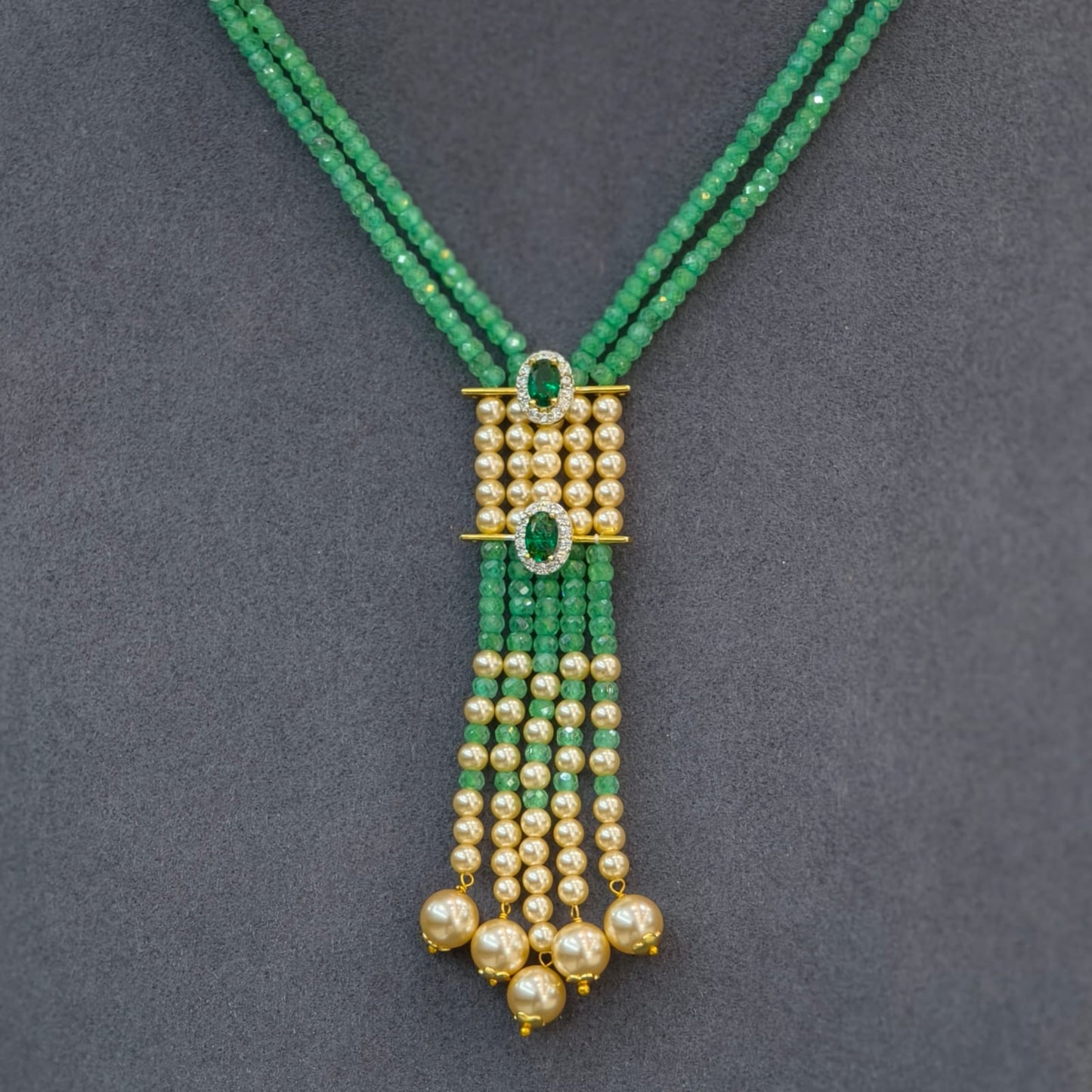 Green neck piece