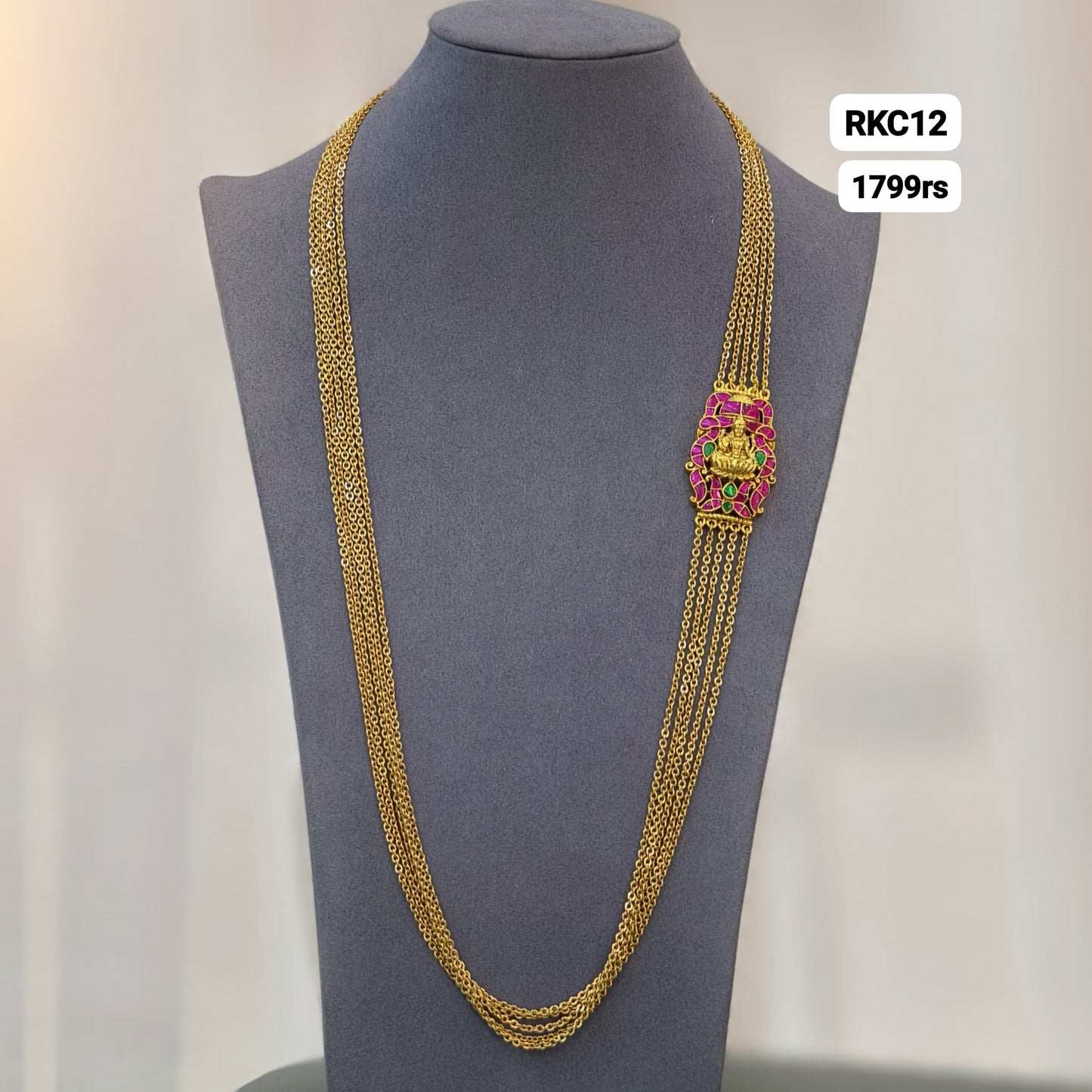 5 Lines Chandraharam (Jadau broach)