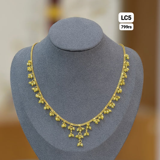 Short Neckset (Green Beads)