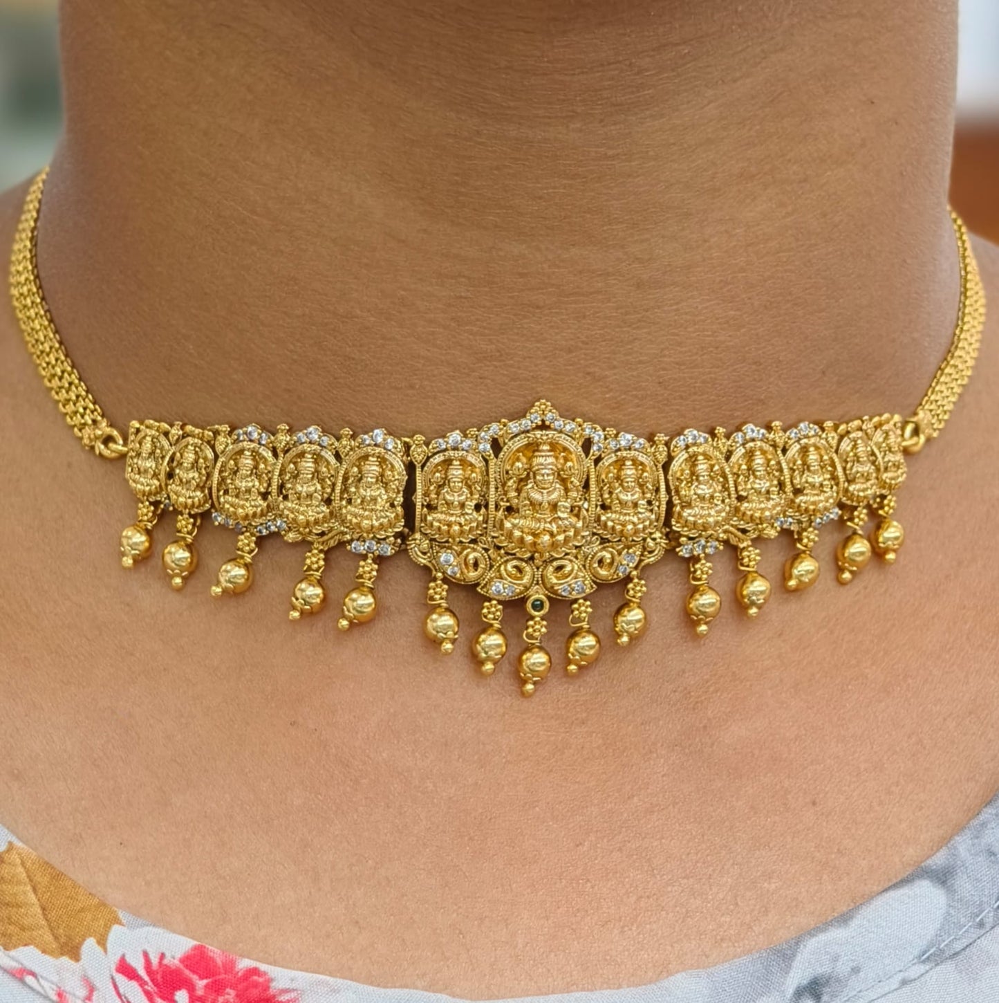 Neck Choker