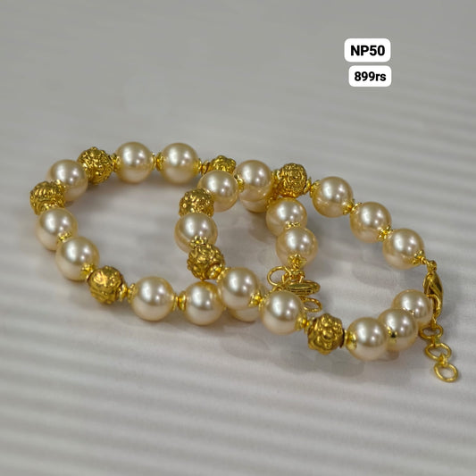 Swarovski nd Nakshi Beads Bracelet