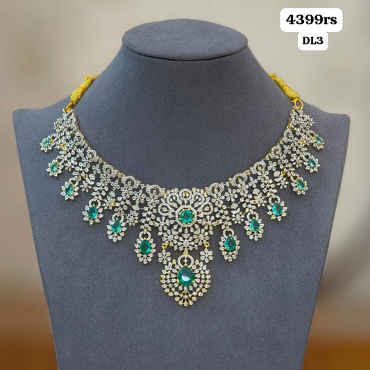 Diamond short Neckset