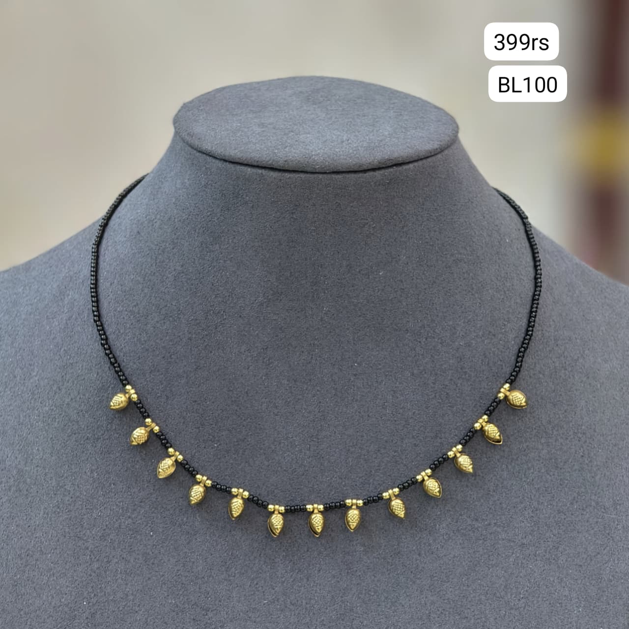 Short black Beads