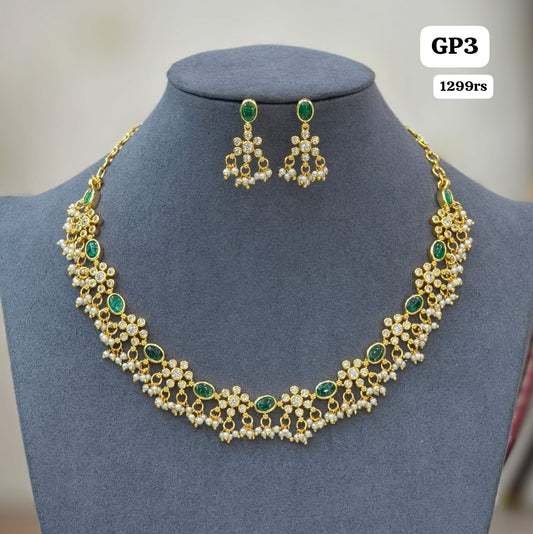 Green Short Neckset