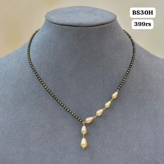 Short black beads