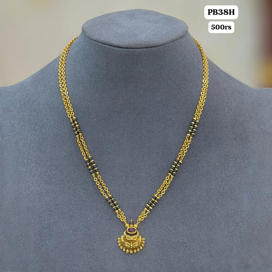 2 lines Short black beads