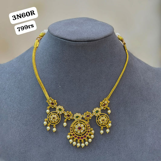 Short necklace