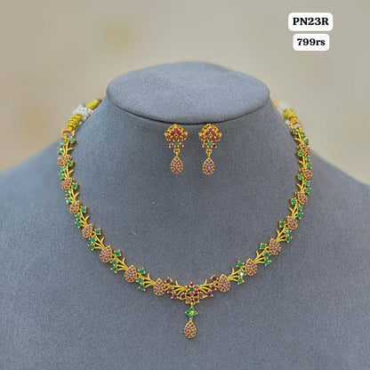 Multi Stone Short Neckset