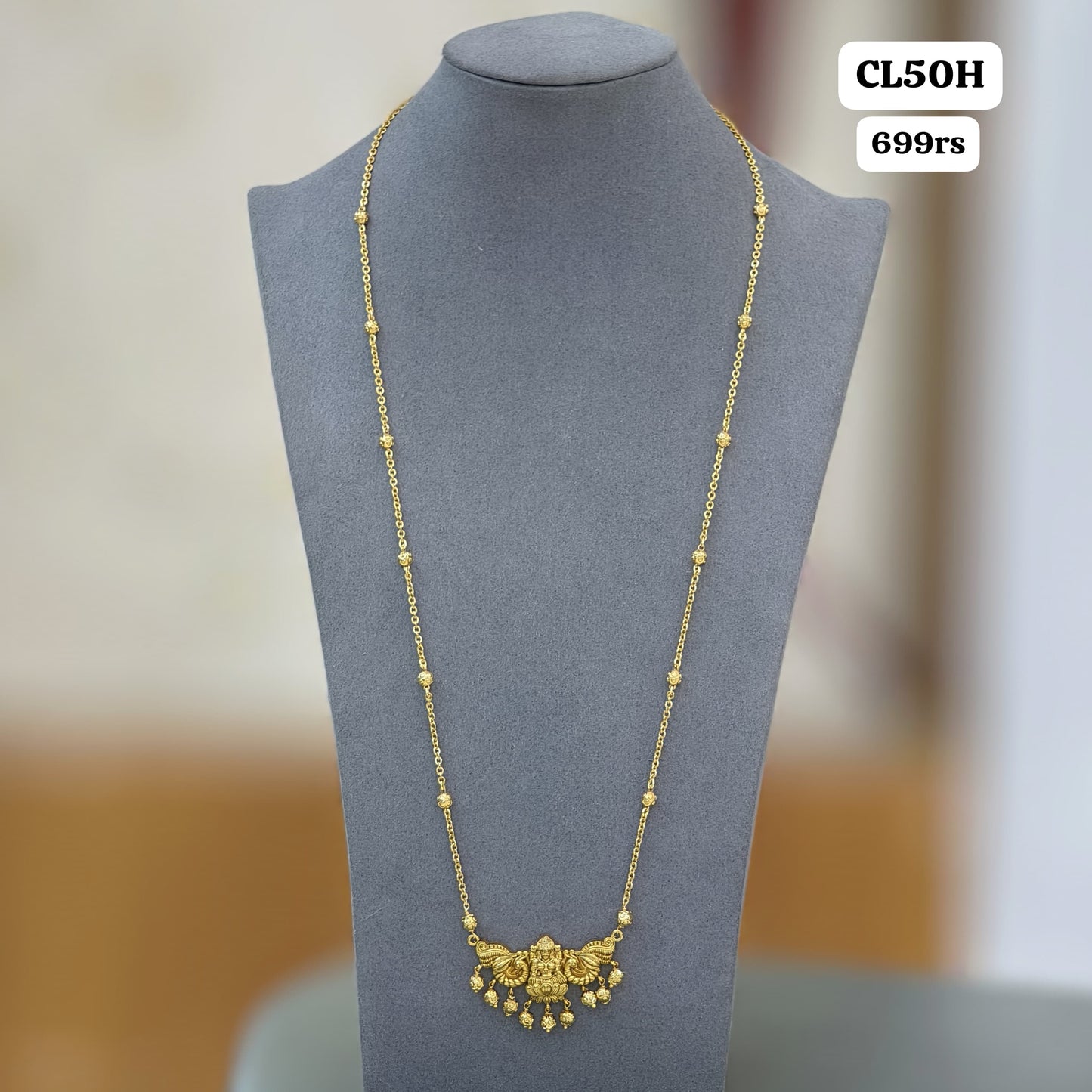 Laxmi pendant with chain