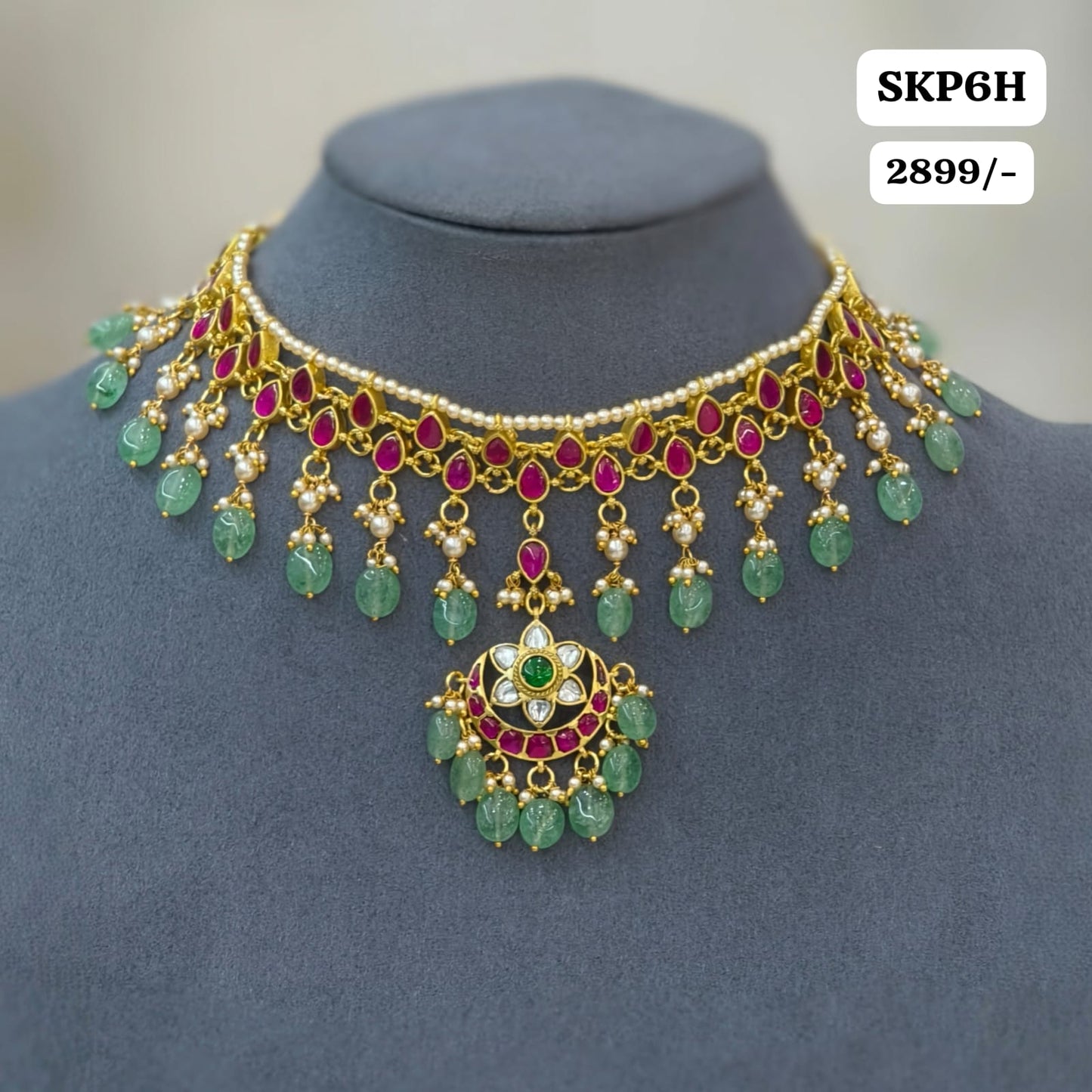 Kundan Chocker short Neckset