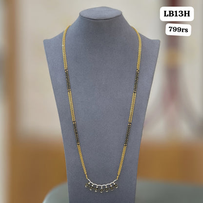 Pendent with black beads with chain