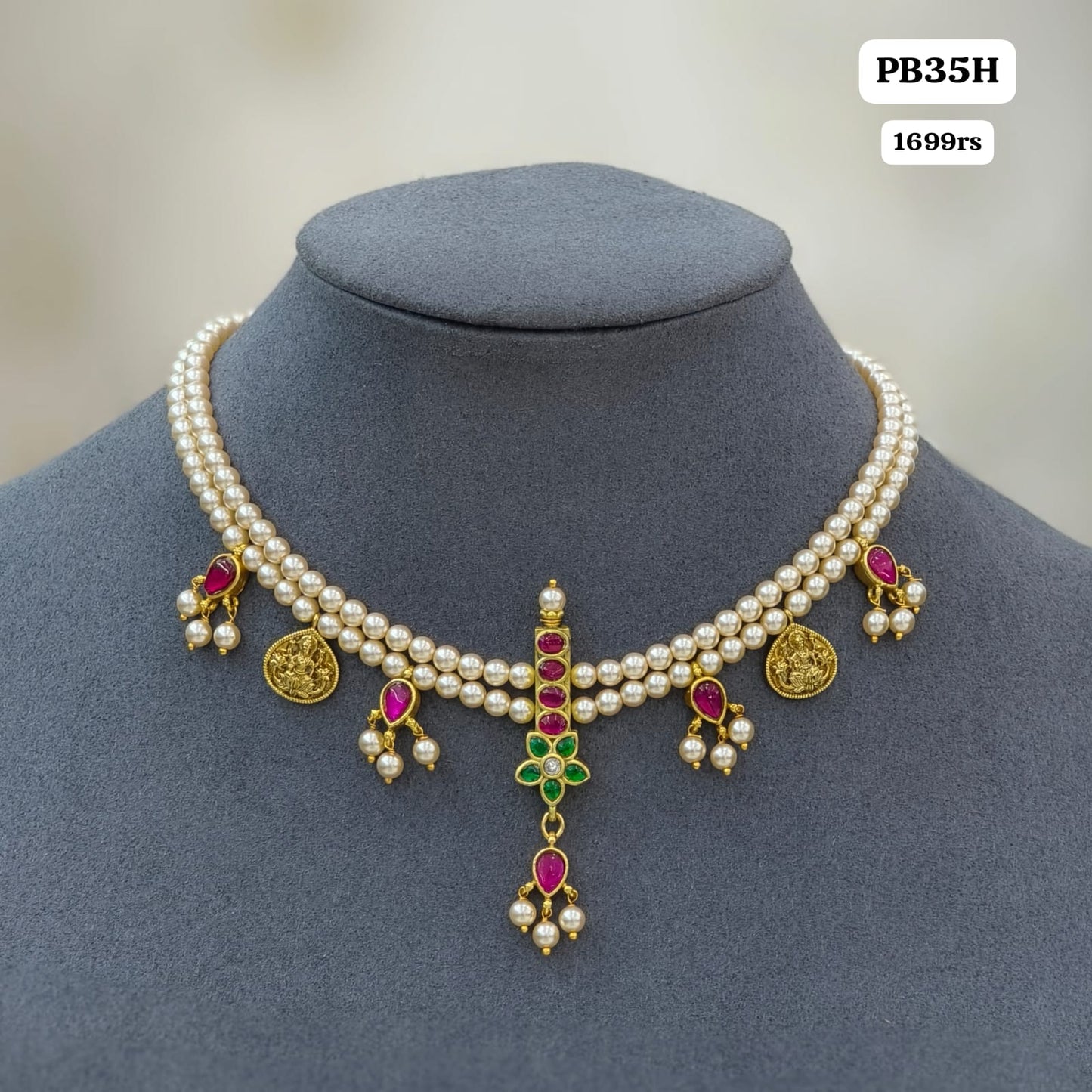 Kundan & Swarovski Beads Chocker