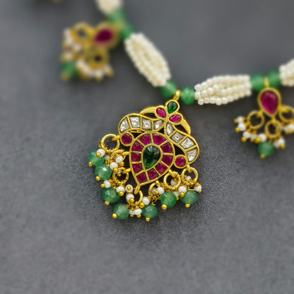 Kundan pendant with Beads Necklace