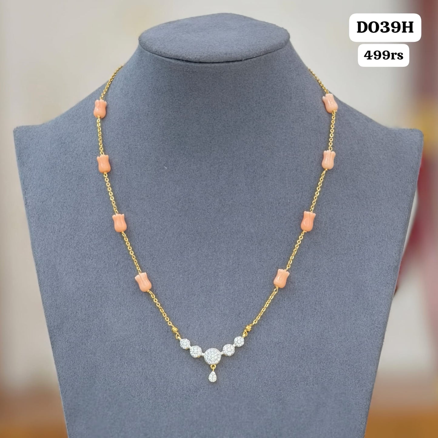 Diamond pendant with beads Chain