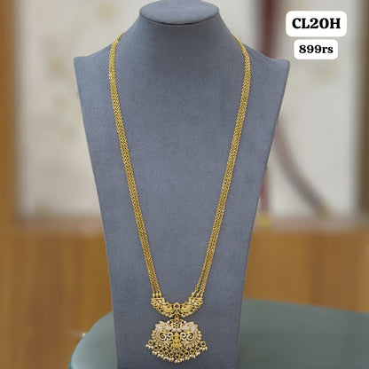 Pendant with 3 lines Chandraharam