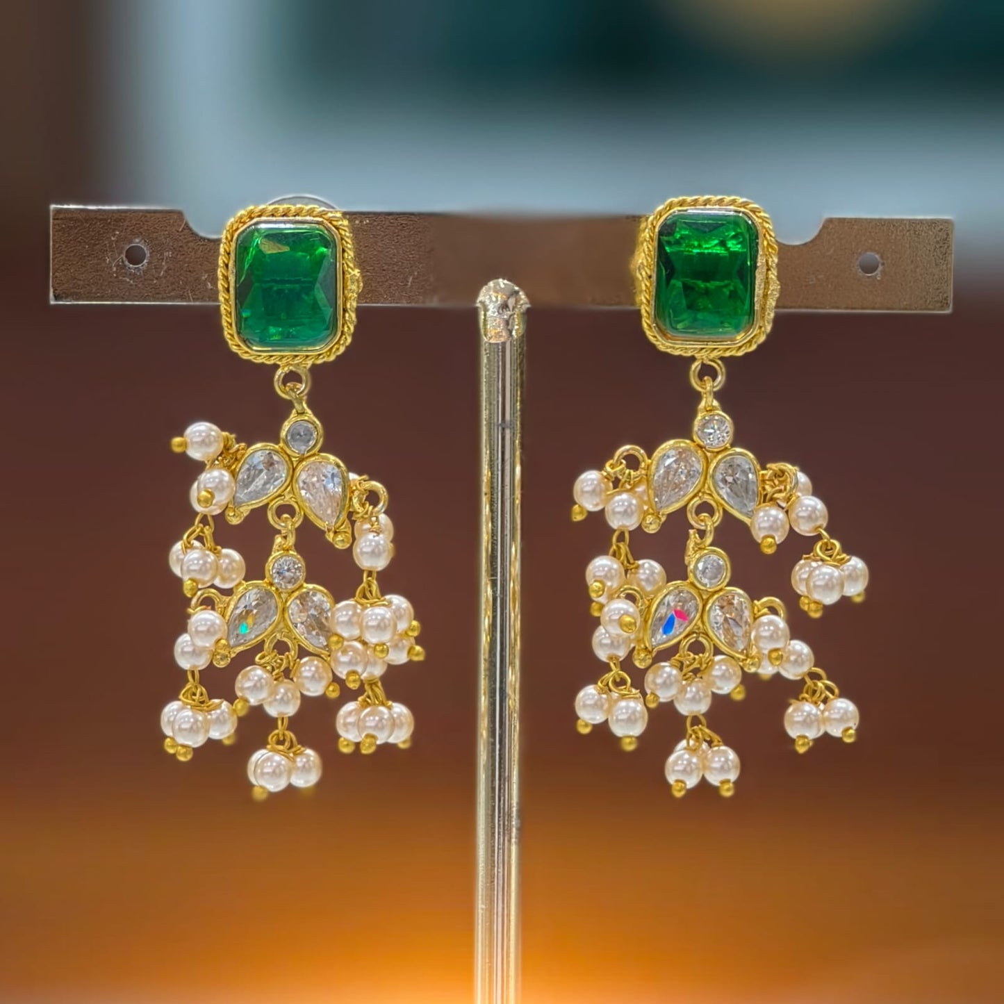 Short Neckset with Swarovski Beads