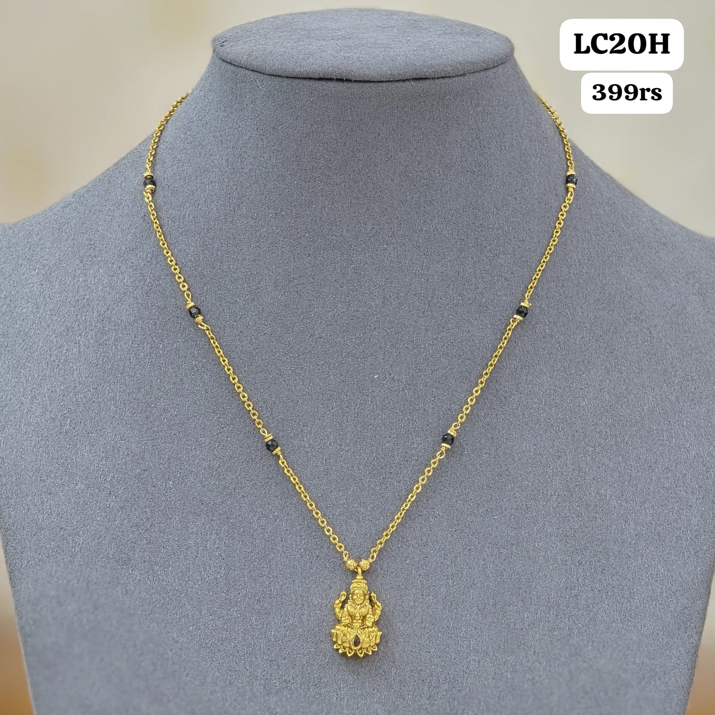 Laxmi Short black beads with chain