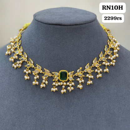 Short Neckset with Swarovski Beads