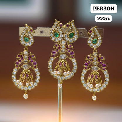 Peacock pattern Pendant with Earrings