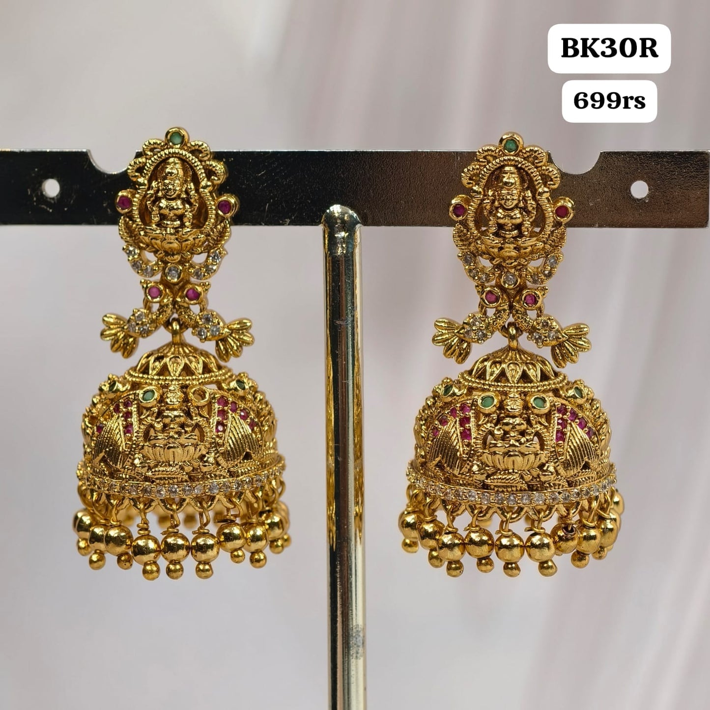 Laxmi Butta Earrings