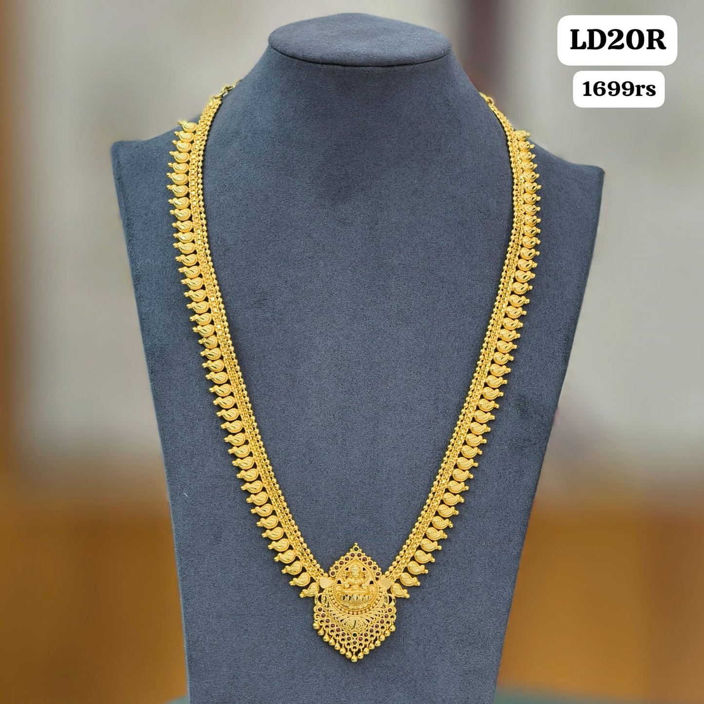 Long Neckset (Micro gold Finish)