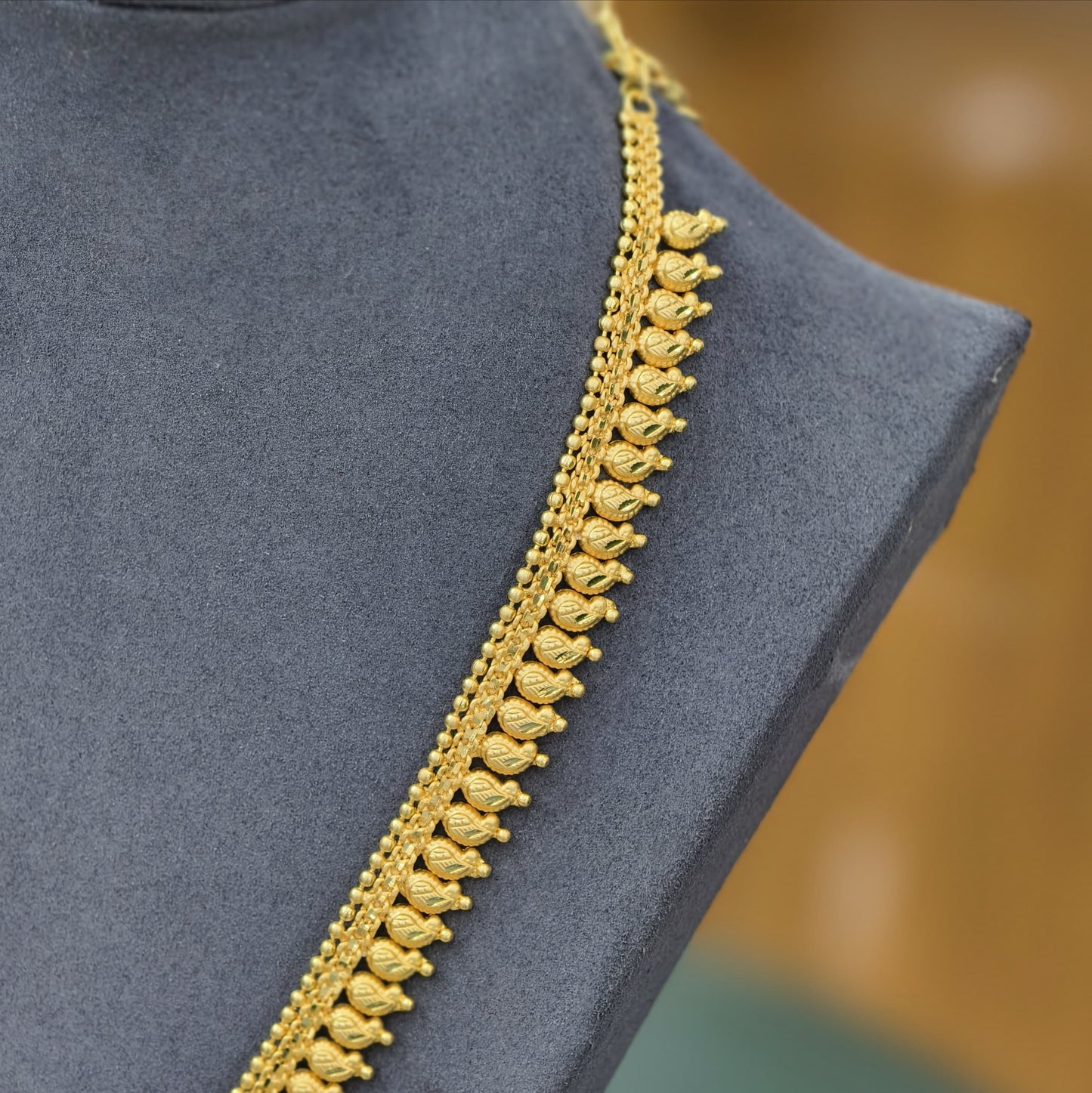 Long Neckset (Micro gold Finish)