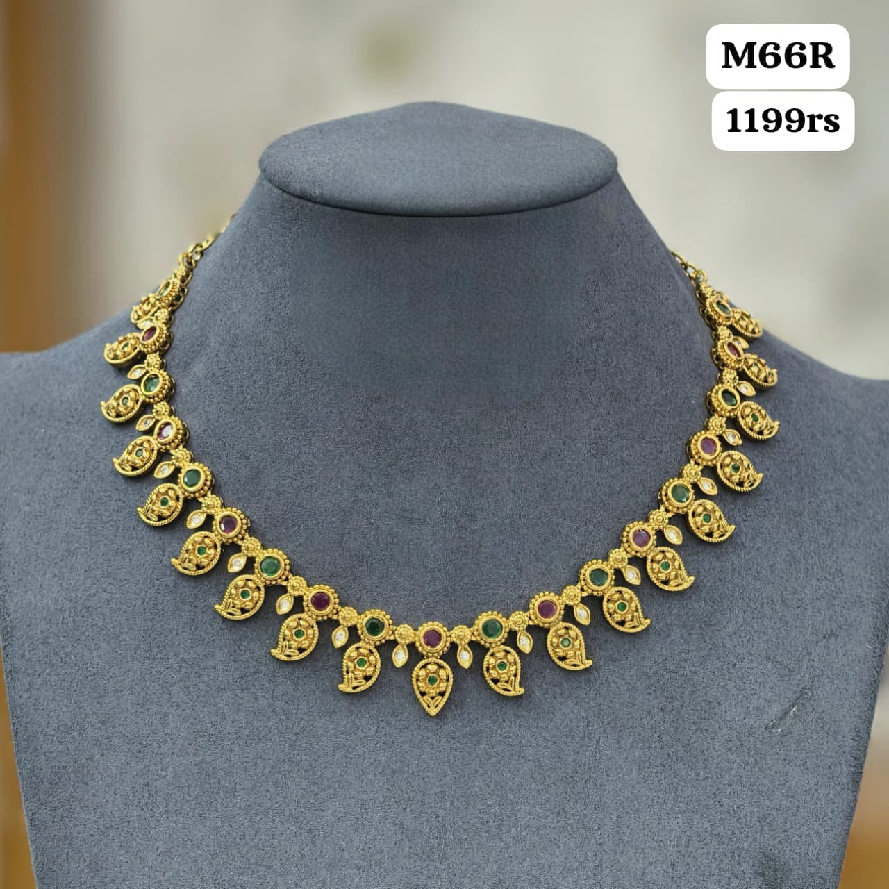 Short Mango Neckset-H
