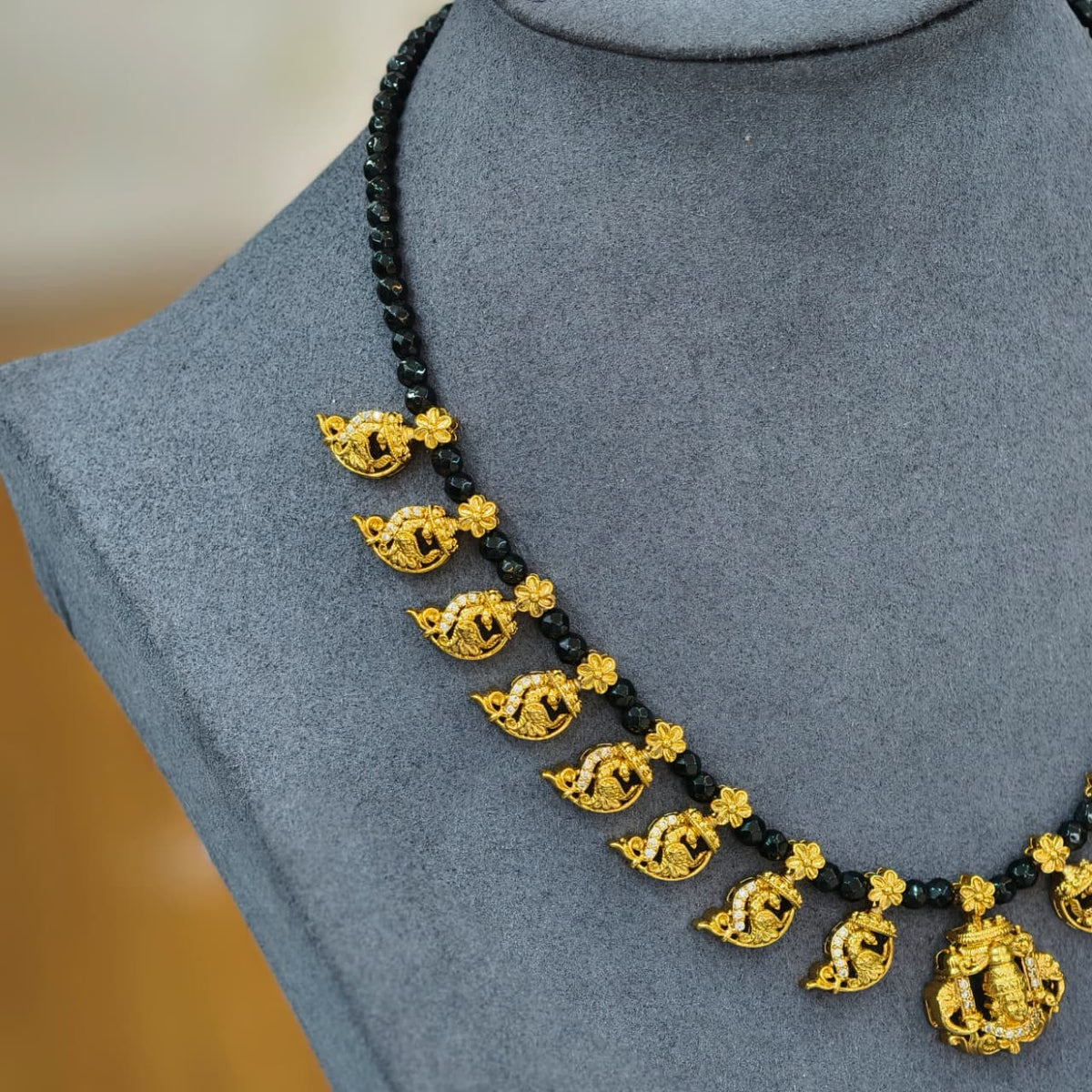 Laxmi Devi beads NECKSET - H
