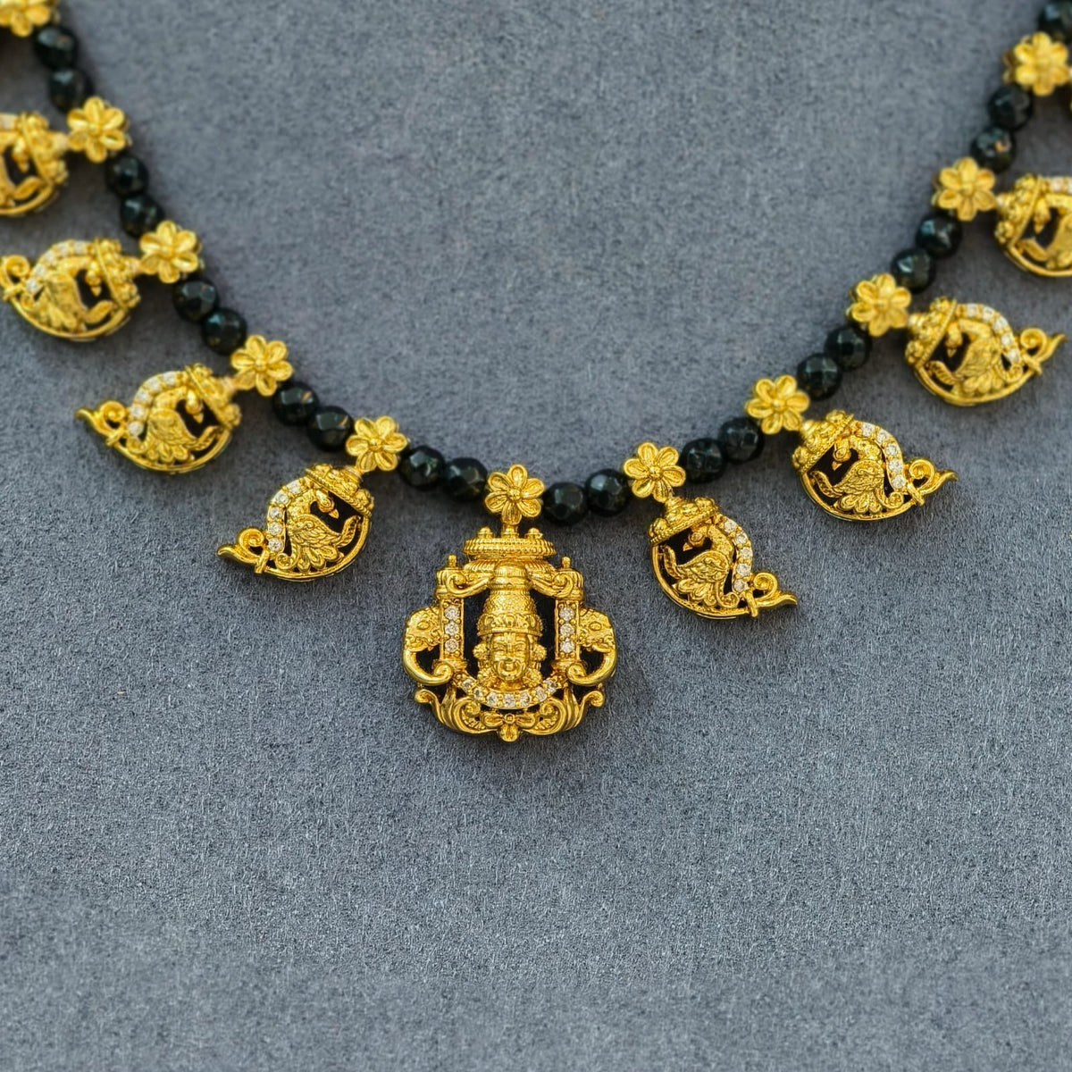 Laxmi Devi beads NECKSET - H