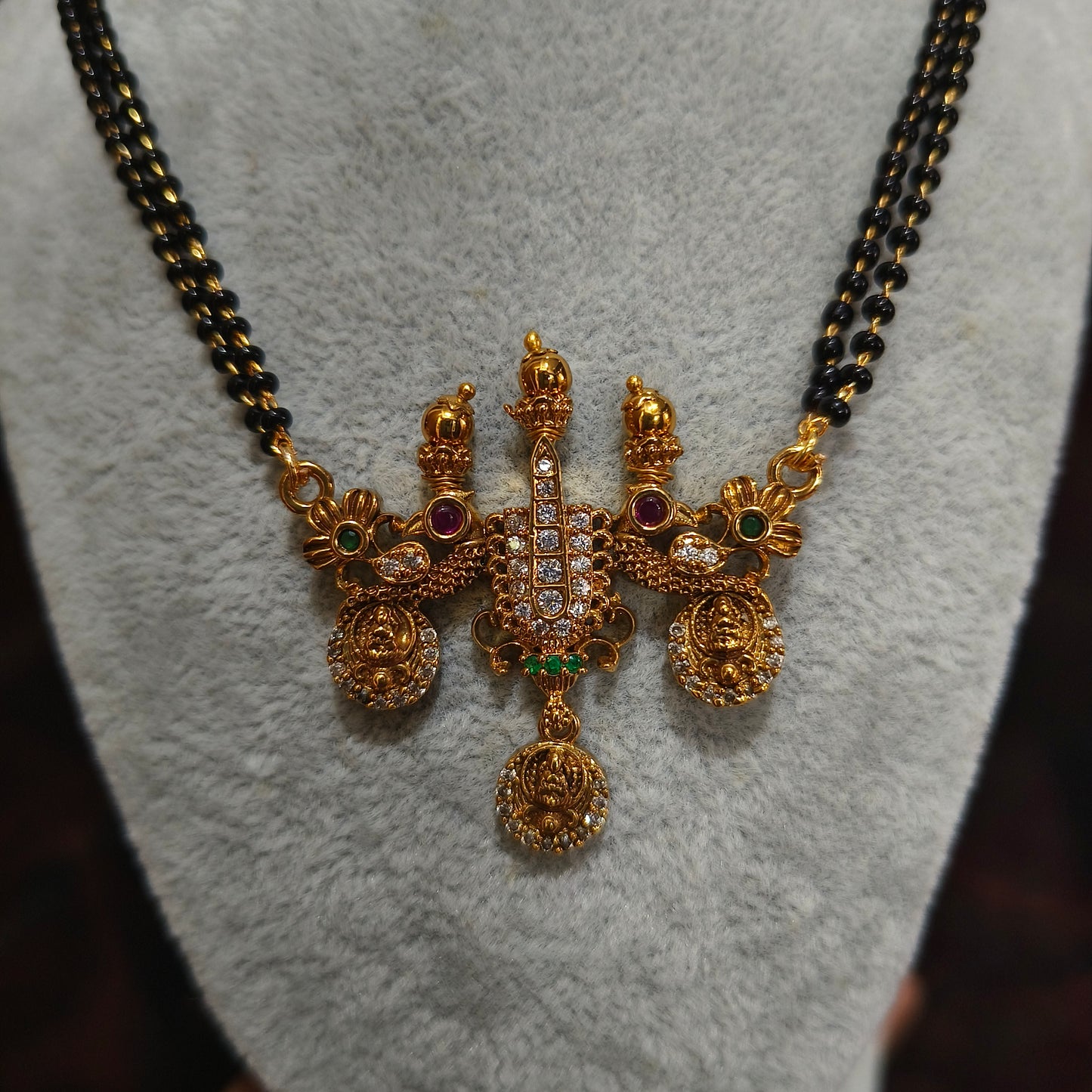 Thirunamala pendant with 2 lines black beads