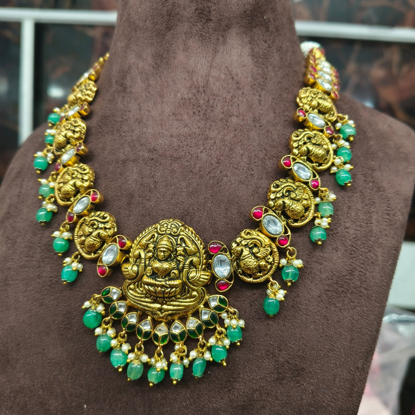 Antique kundan temple neckset