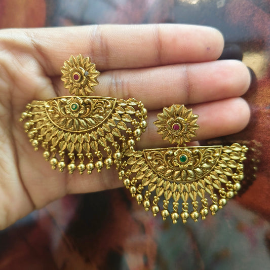 Chandhbali earrings