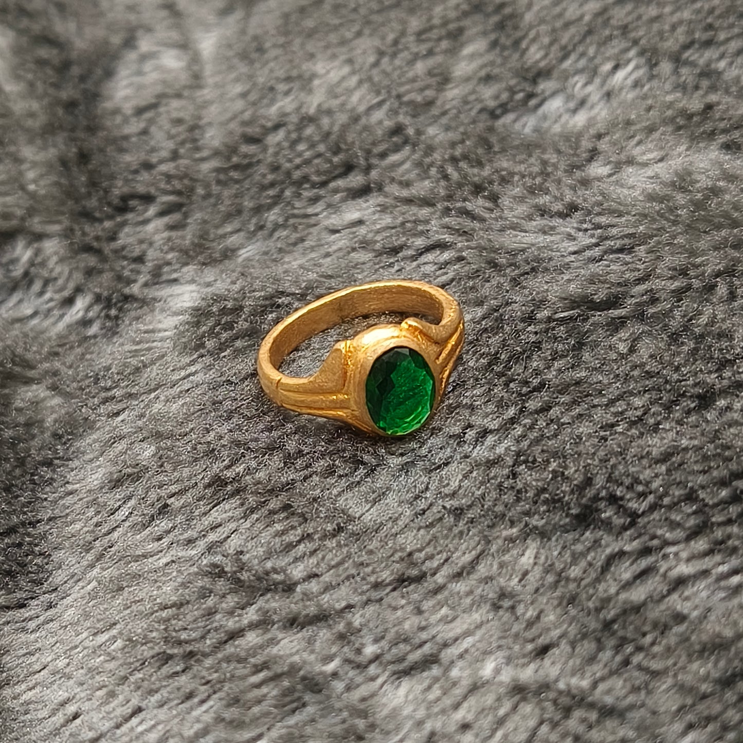 Green stone panchaloham ring