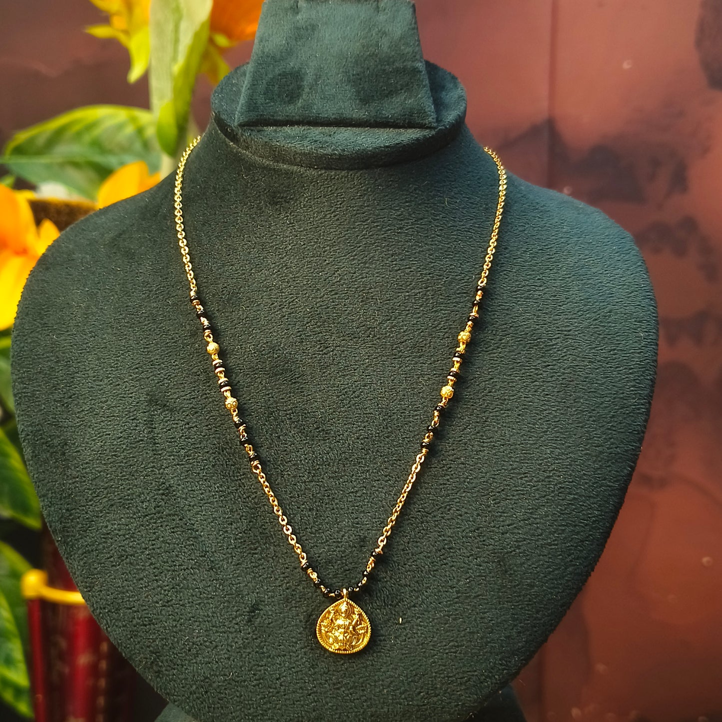 Short black beads