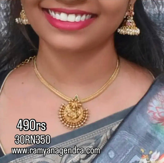 Green stone Laxmi nanu patti