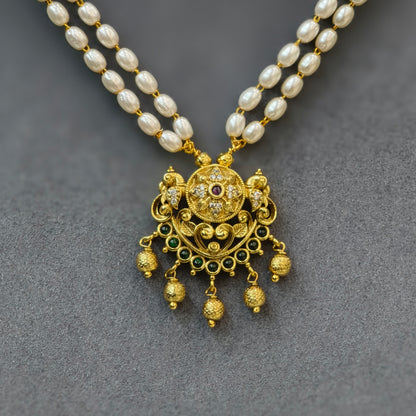 pearl chain
