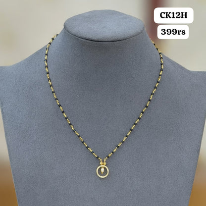 Diamond pendant with Short black beads