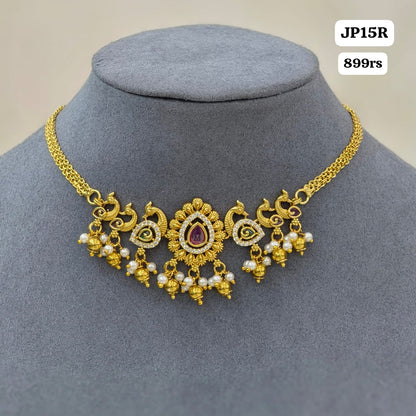 Peacock pattern chocker