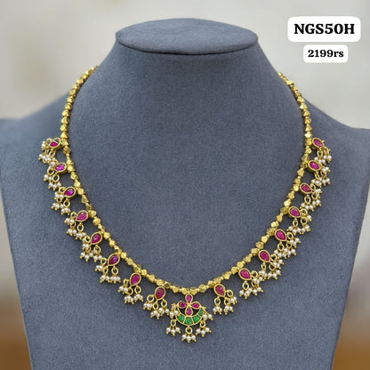 Kundan  pendant with Gundla mala