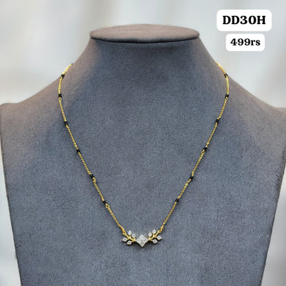 Diamond Short Black Beads