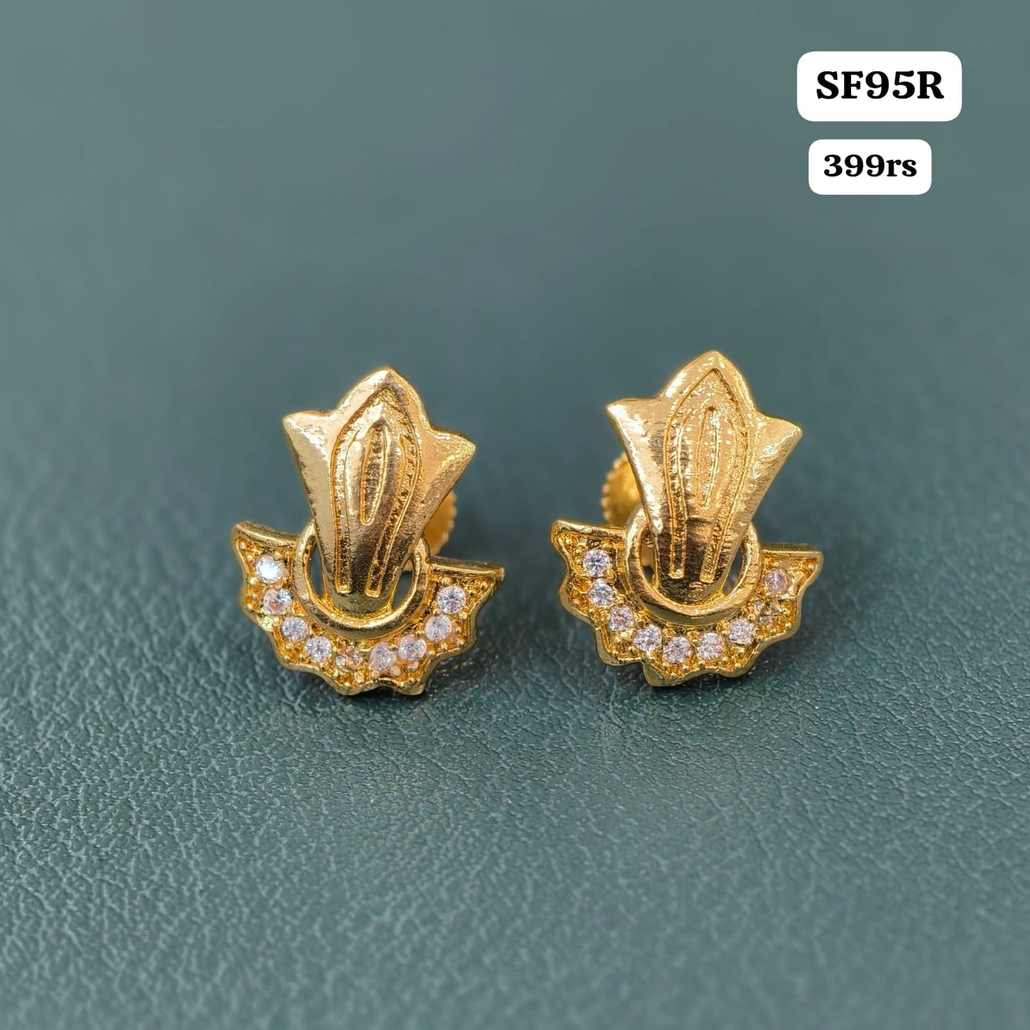 Lotus petal shape studs