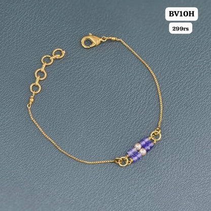 Bracelet (violet beads)