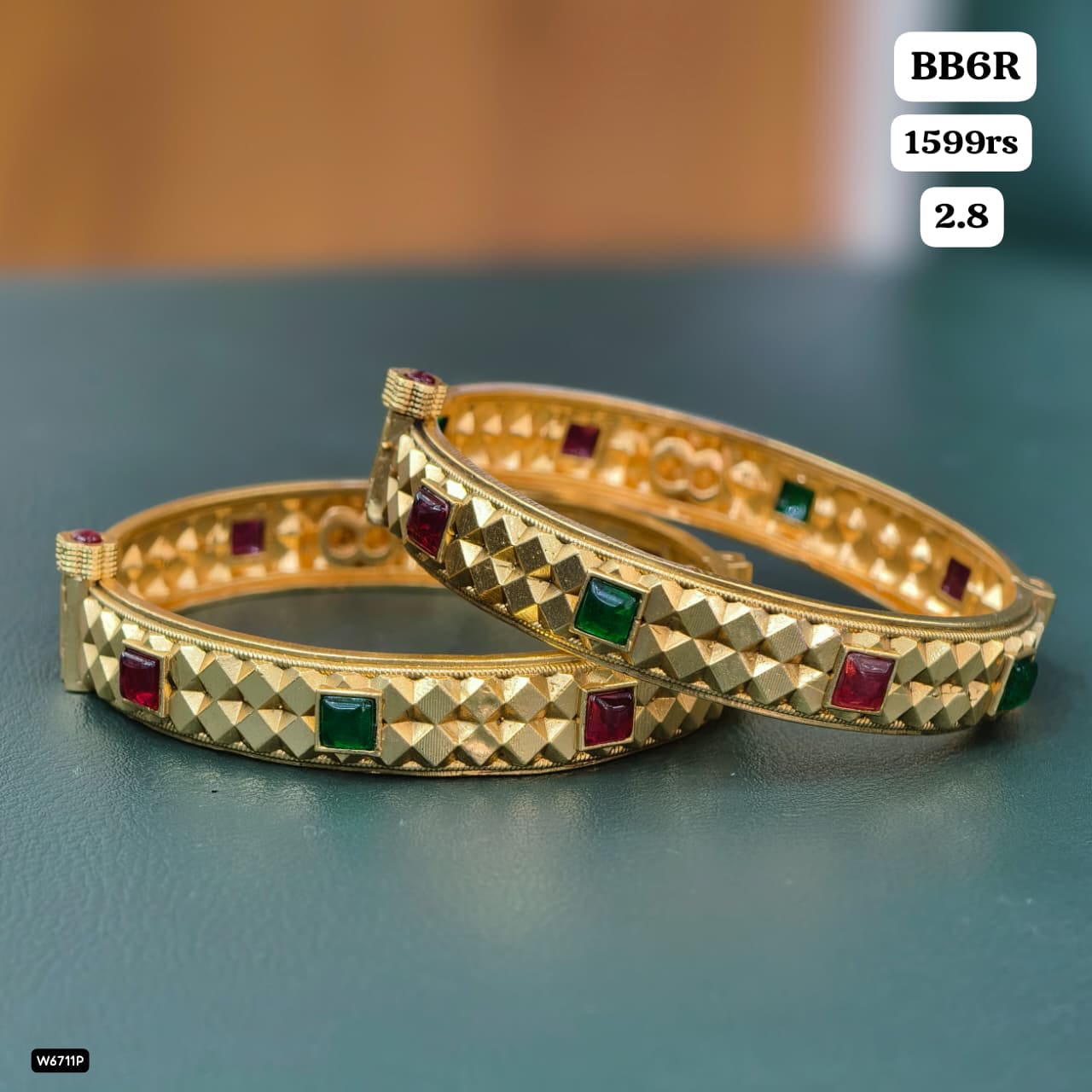Bangles (2.8)